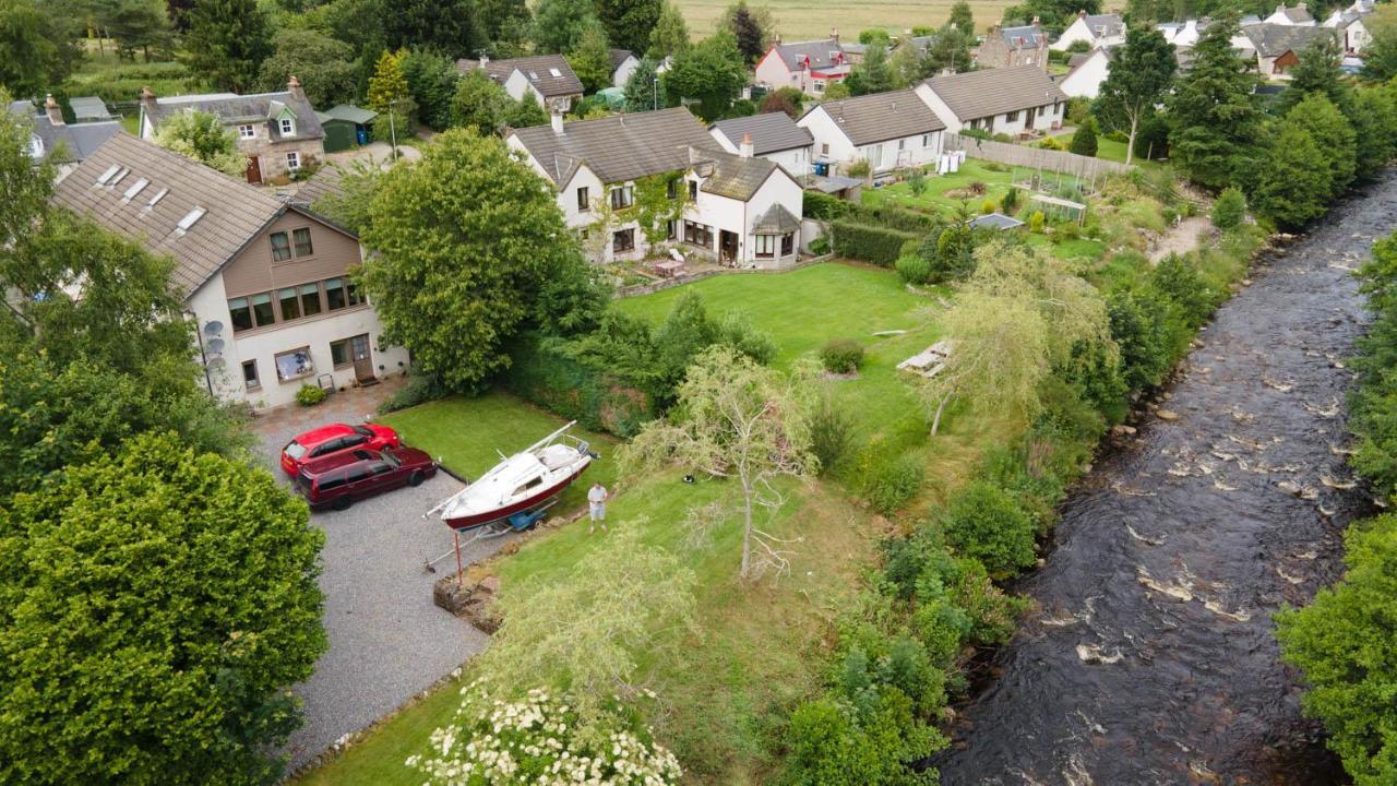 Loch Ness Balcony Apartment Drumnadrochit Exterior photo